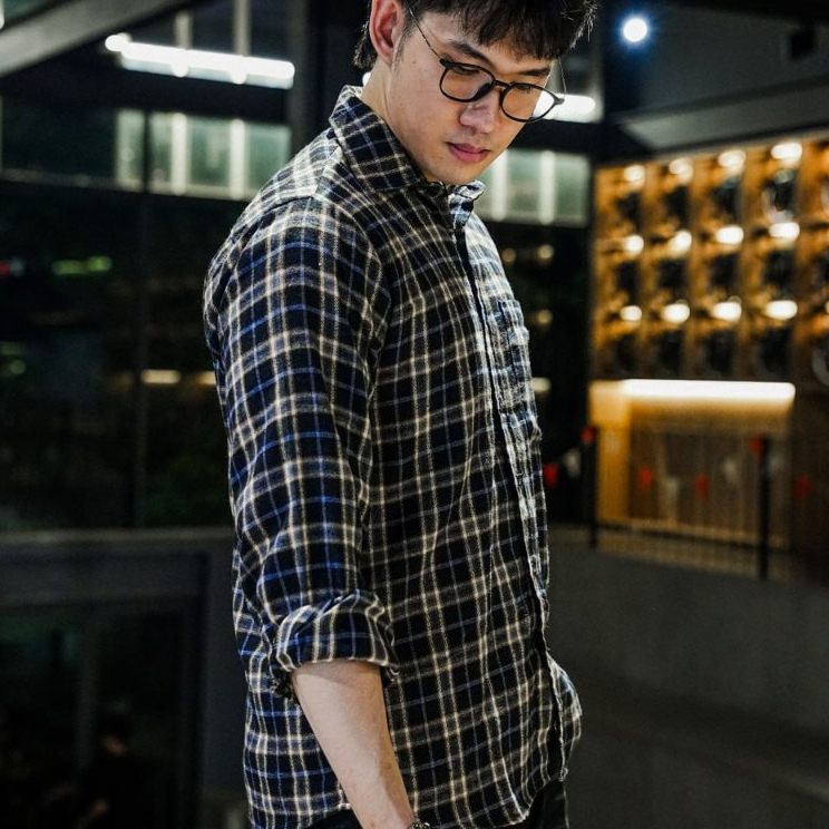 Weird Jeans - Arlo Brown - Flanel Pria Lengan Panjang Coklat Kasual Nyaman - Image 4