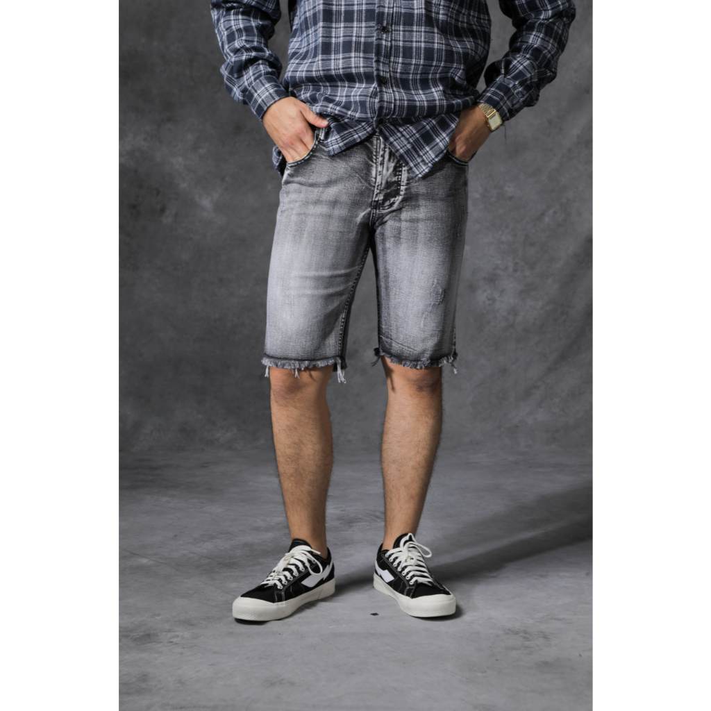 Weird Jeans - Skull Grey - Celana Jeans Pendek Pria Slim Fit Strech Polos Warna Abu-Abu - Image 2