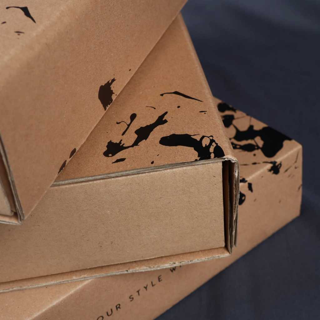 Weird Jeans - Box Packaging Dengan Bubble Warp - Image 5